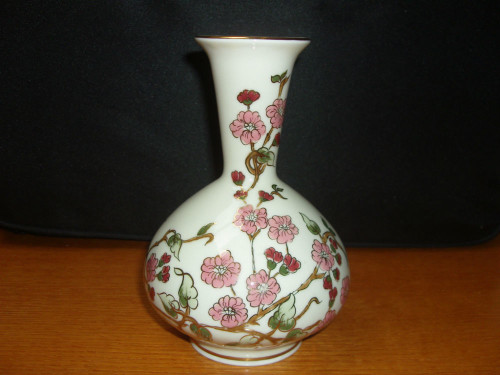 Virágmintás Zsolnay váza áron alul