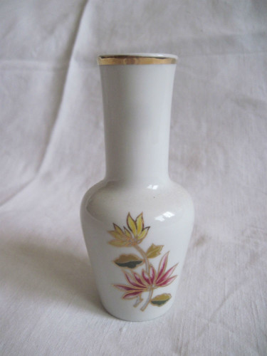 Hollóházi porcelán ibolya váza
