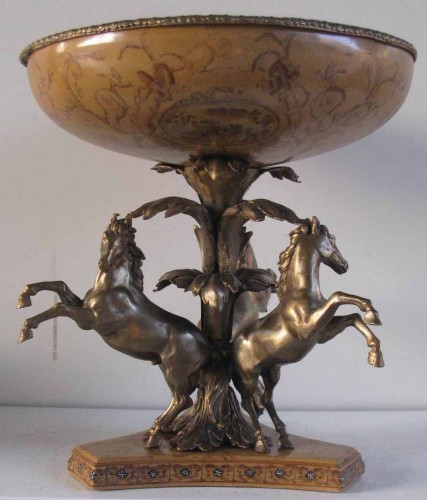 asztalközép porcelán/bronz PT-249