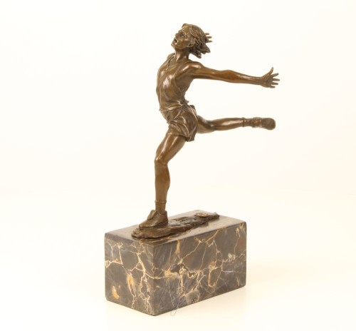 bronz szobor “finish” SL-77