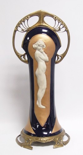 asztalközép porcelán/bronz JC-111
