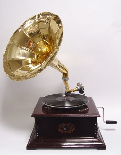 gramofon GR-2