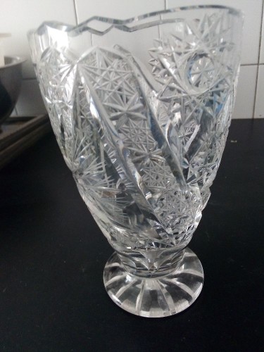 15cm magas ólomkristály váza